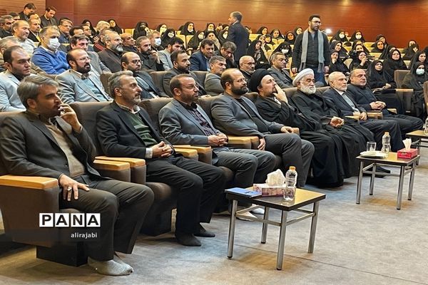 تجدیدمیثاق با اامام راحل در سالروز تاسیس نهضت سواد‌آموزی