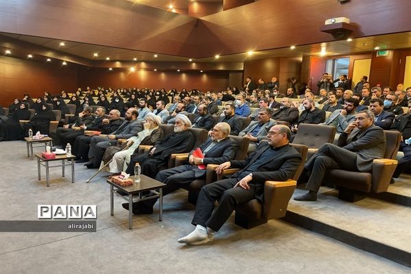 تجدیدمیثاق با اامام راحل در سالروز تاسیس نهضت سواد‌آموزی