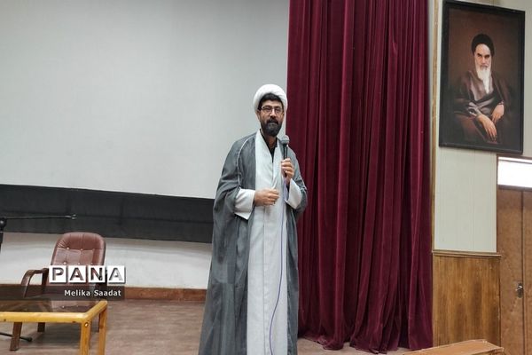 همایش دانش‌آموزان تراز انقلاب اسلامی در بوشهر