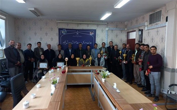 از مقام آوران ورزشی نیشابور تجلیل شد