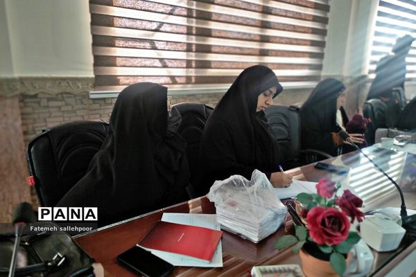 برگزاری جلسه توانمند‌سازی روحانیون طرح امین  در قرچک