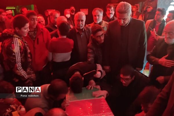 تشییع شهید گمنام در مسجد انصارالحسین رودهن