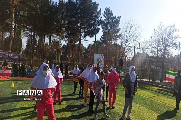 استفاده خانوادگی دانش‌آموزان از فضاهای ورزشی شهر جوادآباد