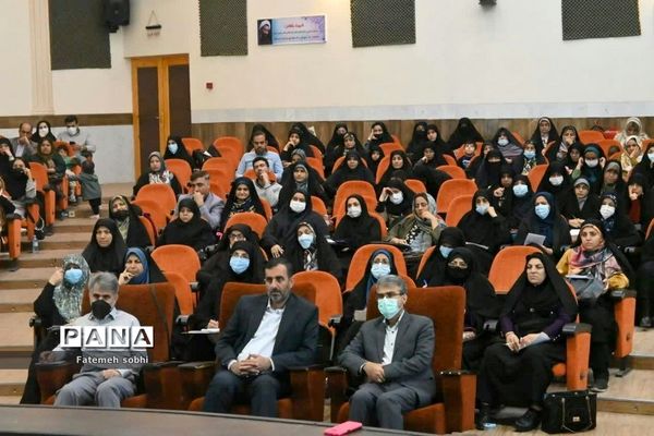 همایش خانواده تراز انقلاب اسلامی در بوشهر