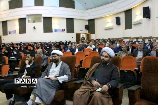 همایش معلم تراز انقلاب اسلامی در بوشهر