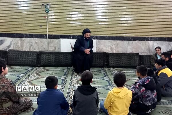 جلسات معرفتی و قرآنی امام‌جمعه رودهن با نوجوانان و جوانان
