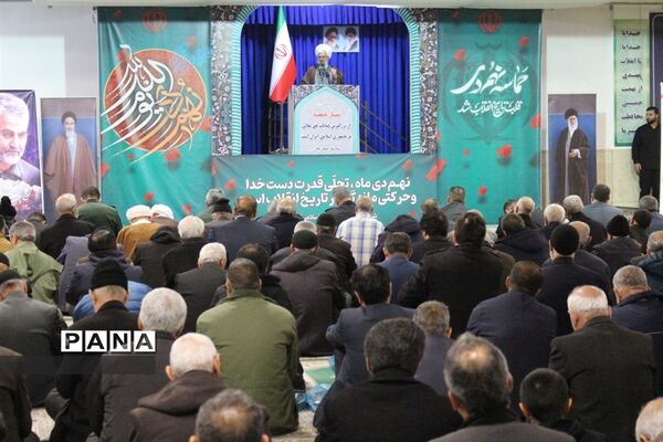 دیدار مردمی مسئولان استان زنجان  پس از اقامه نماز جمعه