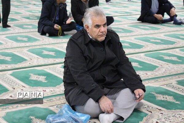 دیدار مردمی مسئولان استان زنجان  پس از اقامه نماز جمعه