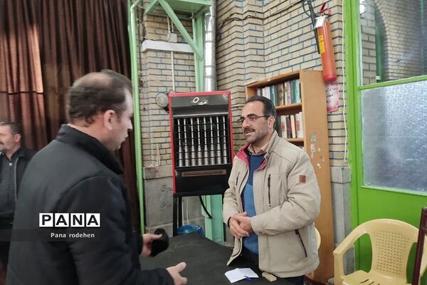 برپایی میزخدمت به صورت گسترده در بخش‌های شهرستان دماوند