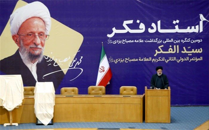 جامعه با شناخت شخصیت جامع آیت‌الله مصباح الگوی خوبی در فکر و اندیشه پیش روی خود خواهد داشت