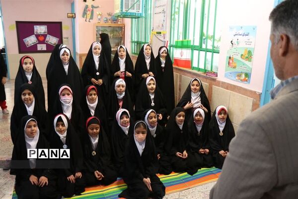 زنگ مقاومت در مدارس ابرکوه