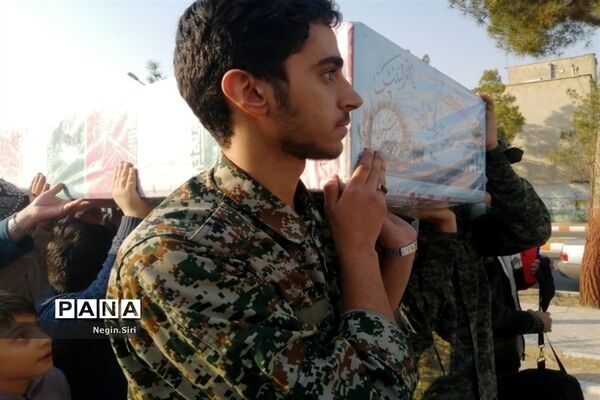 تشییع پیکر مقدس دو شهید دفاع مقدس در شهرک شهید نامجو پاکدشت