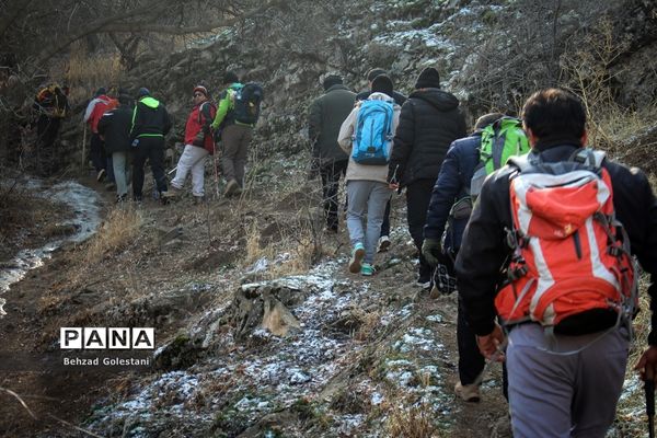 کوهپیمایی مربیان سازمان دانش‌آموزی آذربایجان غربی