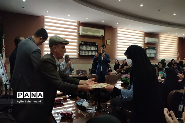 تجلیل از پژوهشگران برتر شهرستان رباط کریم
