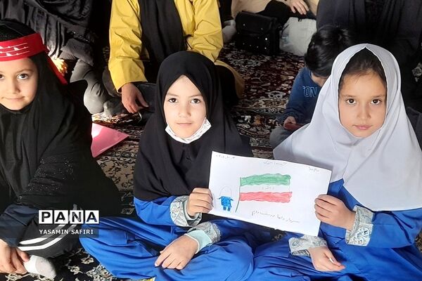 مراسم سومین ساگرد شهادت حاج قاسم سلیمانی توسط دانش‌آموزان دبستان شهید کمانی فشافویه