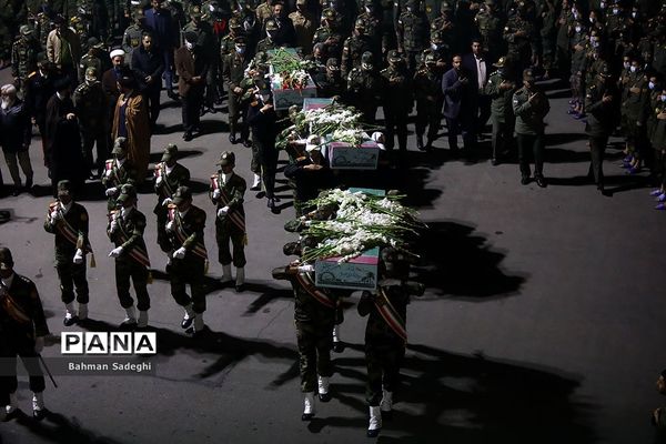 تشییع پیکر سه شهید گمنام در دانشگاه افسری امام علی(ع)