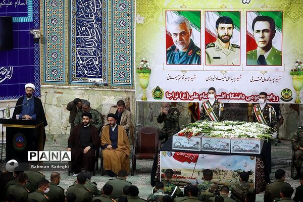 تشییع پیکر سه شهید گمنام در دانشگاه افسری امام علی(ع)