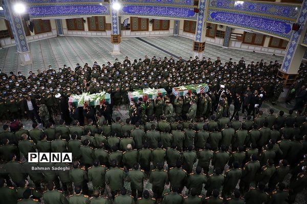 تشییع پیکر سه شهید گمنام در دانشگاه افسری امام علی(ع)