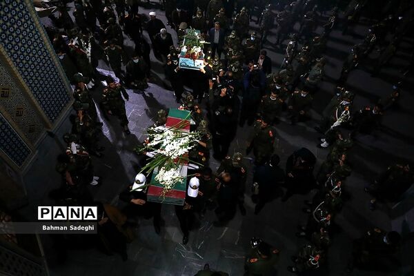 تشییع پیکر سه شهید گمنام در دانشگاه افسری امام علی(ع)