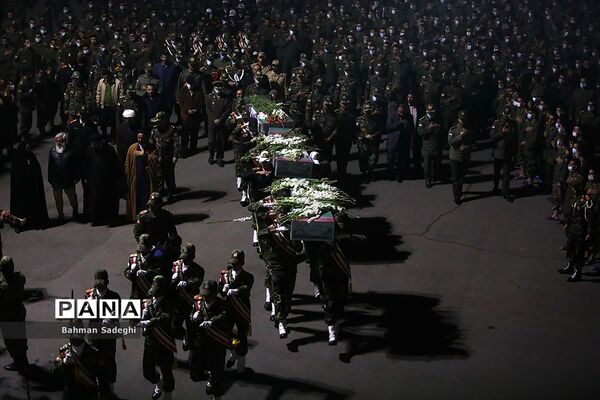 تشییع پیکر سه شهید گمنام در دانشگاه افسری امام علی(ع)