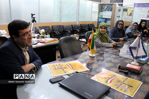 نشست هم‌اندیشی مدیران سازمان دانش‌آموزی استان بوشهر و سازمان دانش‌آموزی استان لرستان