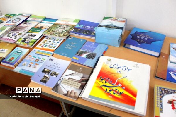 دیدار دانش‌آموزان تشکل‌های دانش‌آموزی با رئیس و کارکنان نهضت سوادآموزی استان بوشهر