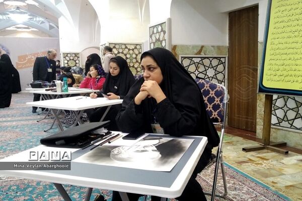 رویداد هنری با برگزاری نمایشگاه عکس و پوستر حاج قاسم سلیمانی در پیشوا