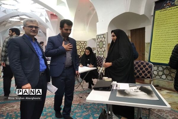 رویداد هنری با برگزاری نمایشگاه عکس و پوستر حاج قاسم سلیمانی در پیشوا