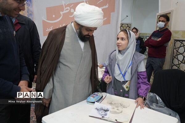 رویداد هنری با برگزاری نمایشگاه عکس و پوستر حاج قاسم سلیمانی در پیشوا
