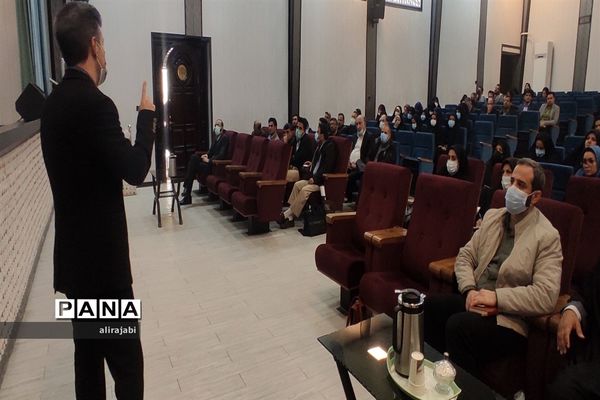 دوره توانمند‌سازی تربیت‌بدنی برای مدیران ومعاونان پرورشی منطقه کهریزک