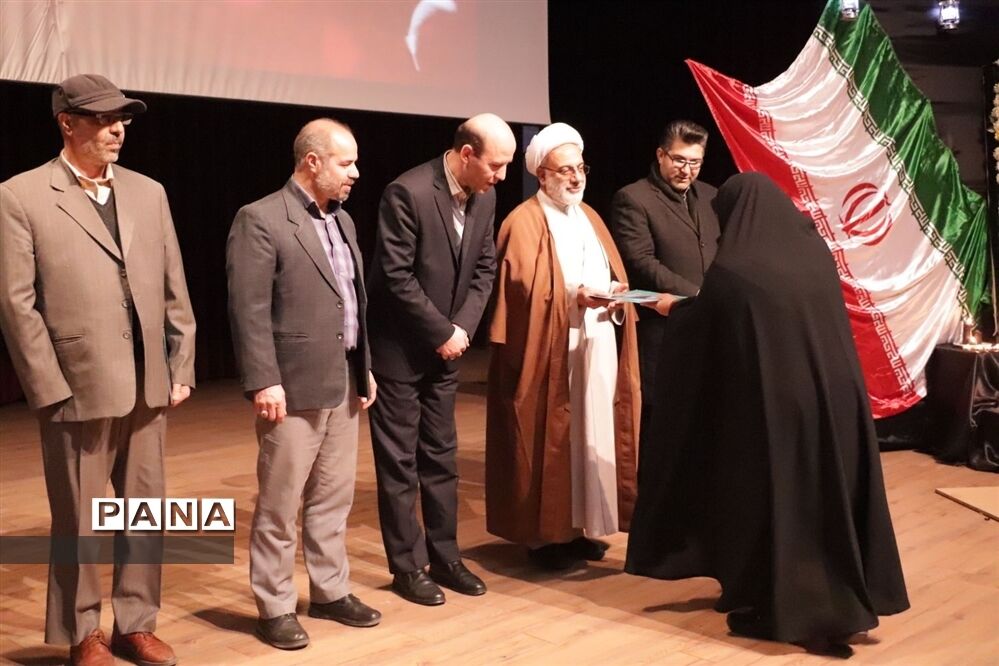 همایش «بصیرت و مقاومت» به‌مناسبت سالگرد حماسه ۹دی و سومین سالگرد شهادت سردار شهید سلیمانی