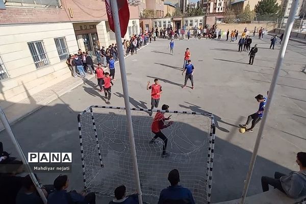 مسابقات فوتبال جام شهید حاج قاسم سلیمانی در مدارس رودهن