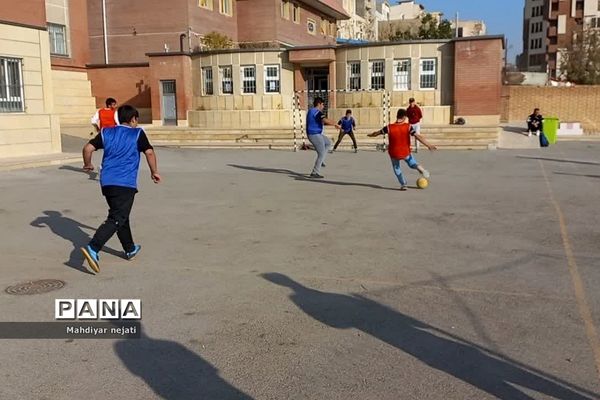 مسابقات فوتبال جام شهید حاج قاسم سلیمانی در مدارس رودهن