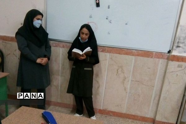 فعالیت‌های قرآنی در هنرستان مبتکران رودهن