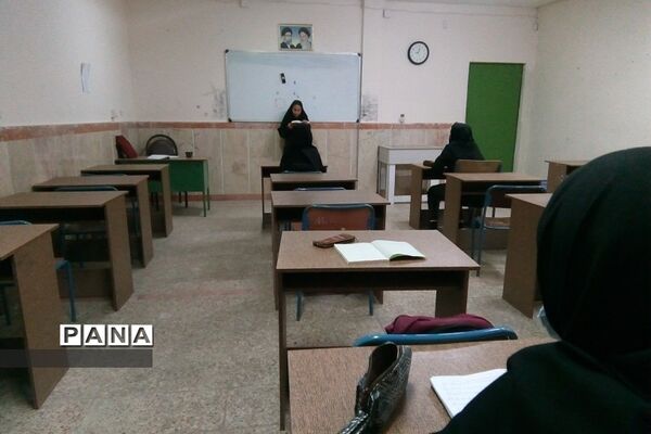فعالیت‌های قرآنی در هنرستان مبتکران رودهن