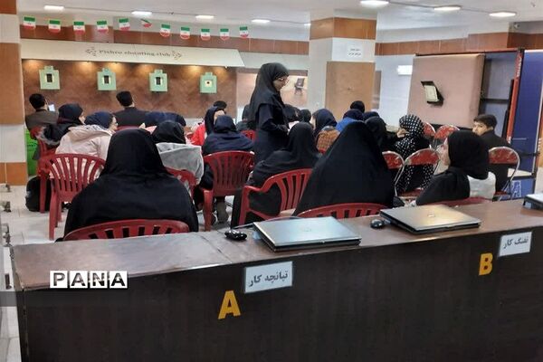 مسابقه تیراندازی با تفنگ بادی به‌مناسبت هفته بصیرت در شهرستان قدس