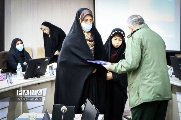 مراسم بزرگداشت دهه مقاومت و گرامیداشت سالگرد شهادت سردار سلیمانی در ارومیه