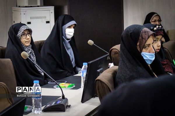 مراسم بزرگداشت دهه مقاومت و گرامیداشت سالگرد شهادت سردار سلیمانی در ارومیه