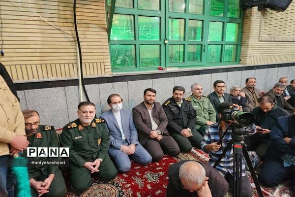 گرامیداشت شهدای گمنام تازه تفحص شده در ورامین