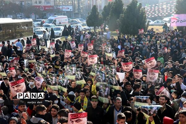 تشییع پیکر شهید گمنام ومراسم خاکسپاری در اردوگاه ثامن الحجج (ع)مشهد