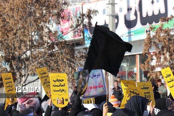 تشییع پیکر شهید گمنام ومراسم خاکسپاری در اردوگاه ثامن الحجج (ع)مشهد