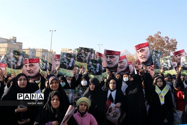 تشییع پیکر شهید گمنام ومراسم خاکسپاری در اردوگاه ثامن الحجج (ع)مشهد