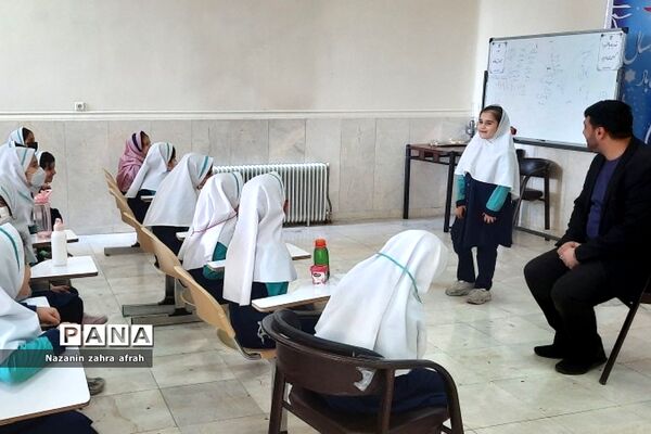 کارگاه فن‌بیان و اعتمادبه نفس در دبستان سما یک رودهن