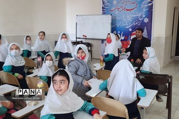 کارگاه فن‌بیان و اعتمادبه نفس در دبستان سما یک رودهن