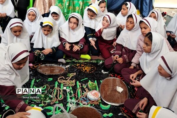 مراسم  بزرگداشت سالگرد حاج قاسم  سلیمانی در دبستان حضرت زهرا(س) یک رودهن