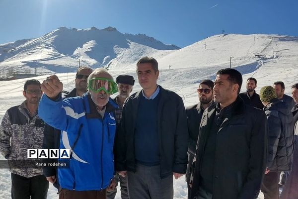 بازدید میدانی فرماندار شهرستان دماوند از منطقه گردشگری پیست آبعلی در بخش رودهن