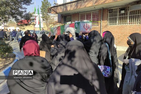 تشییع پیکر شهدای گمنام در اداره آموزش و پرورش شهرستان شهریار