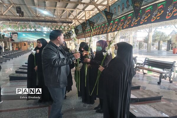 گلباران مزار شهدا به‌مناسبت سالروز شهادت سردار دل‌ها