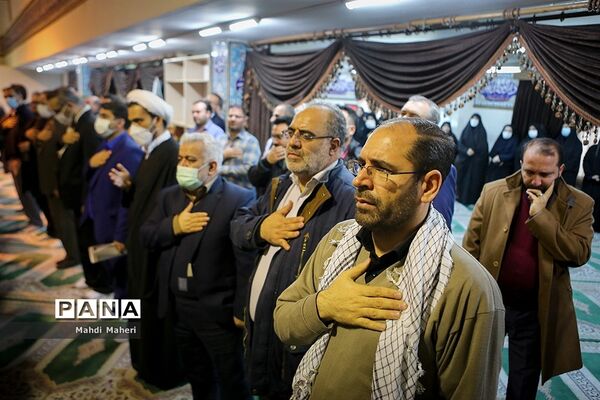 تشییع پیکر شهید گمنام در ساختمان علاقه‌مندان وزارت آموزش و پرورش