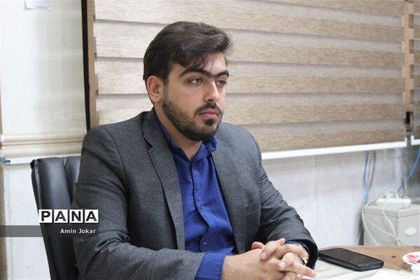 مراسم تکریم و معارفه مدیر کتابخانه دانش‌آموز در شیراز